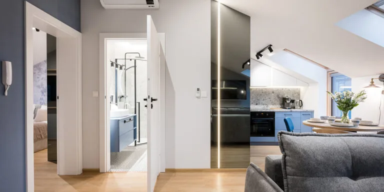 Skyfall one-bedroom apartment near the centre – photo 4