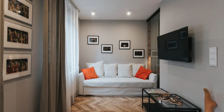 Apartament z 1 sypialnią – I Served the King of England – zdjęcie 3