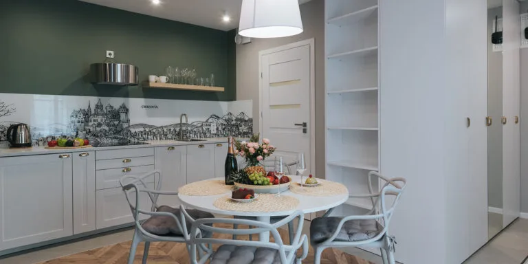 Apartament z 1 sypialnią – I Served the King of England – zdjęcie 5