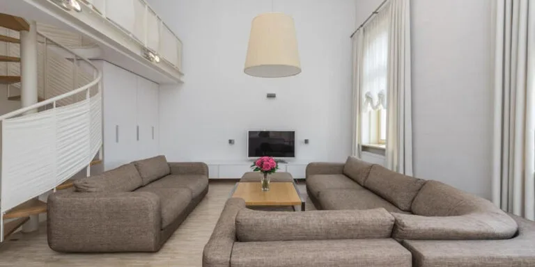 Rezydencja Radziwiłłowska – apartament Deluxe z antresolą – zdjęcie 5