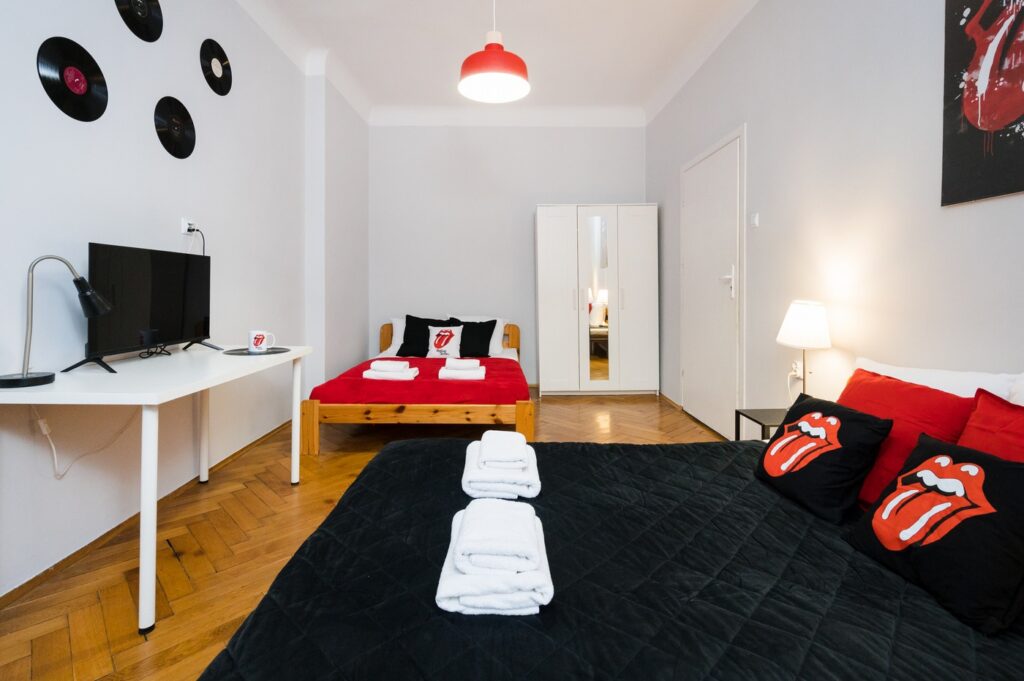 Apartment photo 2