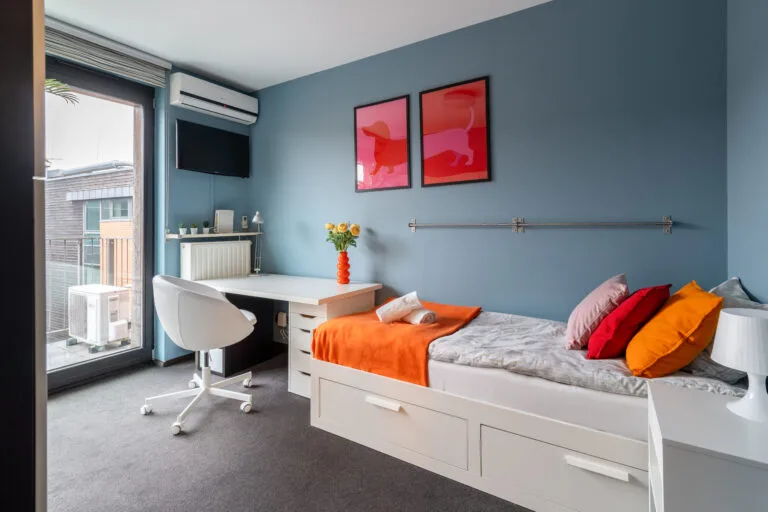 Czarujący apartament z garażem i balkonem blisko Rynku – zdjęcie 2
